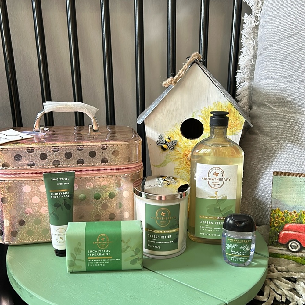 New Bath & Body stress relief bundle